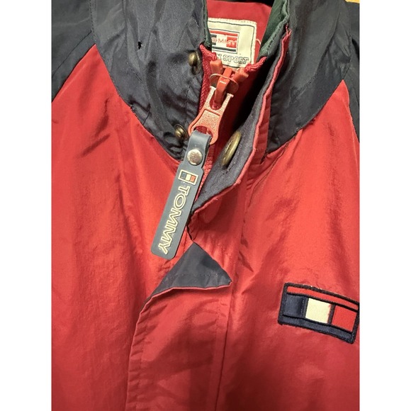Vintage 90s Red Tommy Hilfiger "Urban Sport" windbreaker sleeve Spell‎ out Tommy - Picture 4 of 9